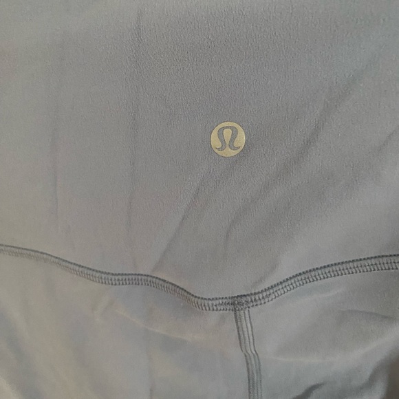 Perry winkle Lululemon leggings - Picture 3 of 4